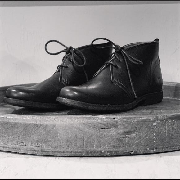 Frye Shoes - | frye | Phillip Chukka